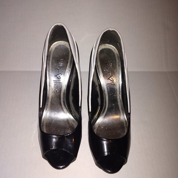 Velvet heart platform heels shoes size 7M - Picture 1 of 7